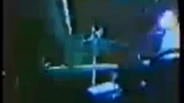 Discharge Live 83 - Why?The Blood Runs Red