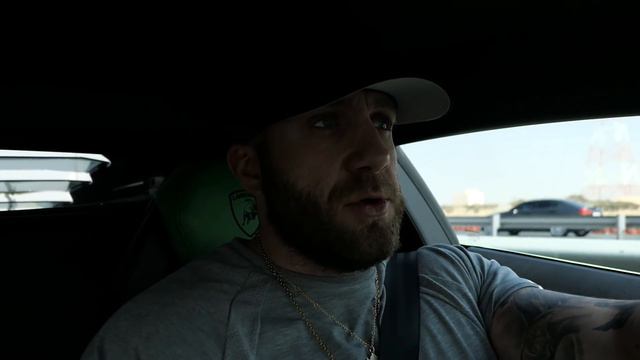 Il me prête sa Lamborghini Aventador à plus de 700.000€ !!