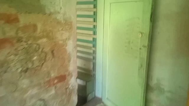 Заброшенная деревушка.