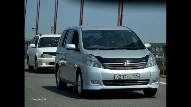 Галерея автомобилей | Toyota Isis в Приморском крае