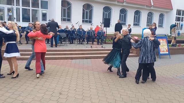 Брест. Музыкальные вечера на Советской. Осенний бал. 01.10.2022
