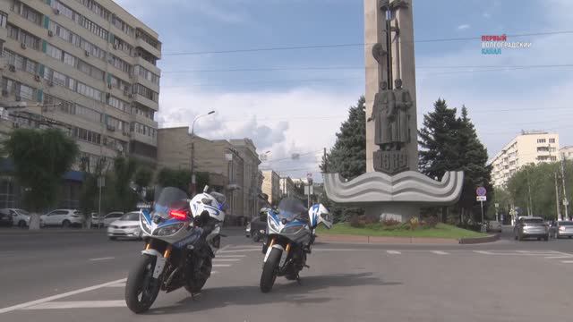 88 лет сотрудники Госавтоинспекции на страже безопасности на дорогах Волгограда