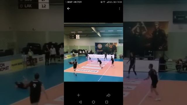 Защитные действия в волейболе.