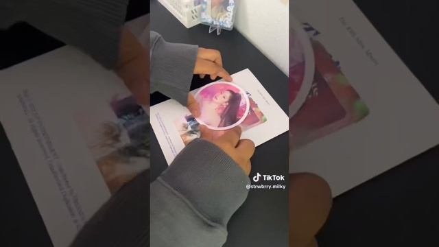 Unboxing Kpop albums!  gg ver.
