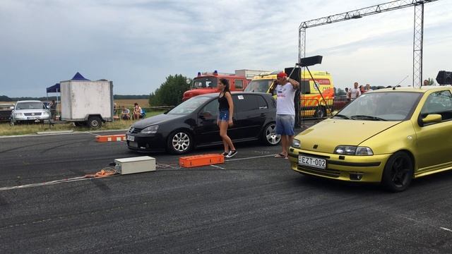 Fiat Punto GT Turbo 1.4 vs VW Golf 5 1.9 TDI tuning - EXTREME Turbo Sound
