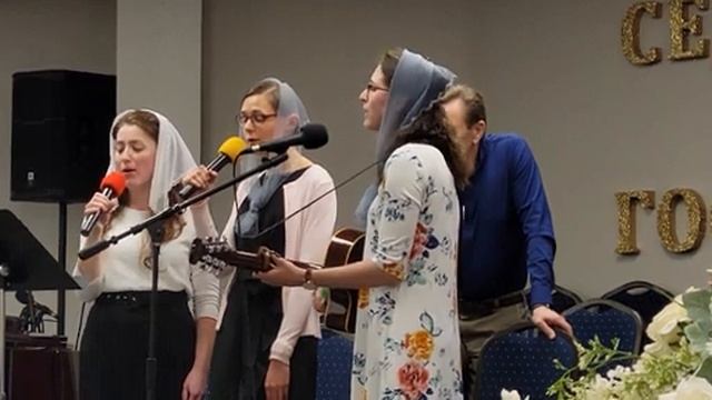 А мне победу пророчит Дух Святой. тріо сестри Grace Trinity Church Sacramento California.mp4