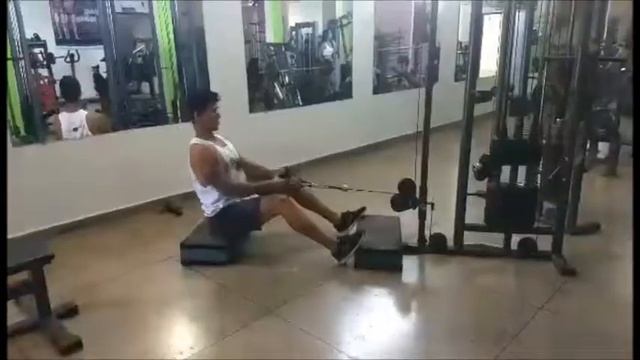 Barra fixa no graviton + Remada baixa no crossover