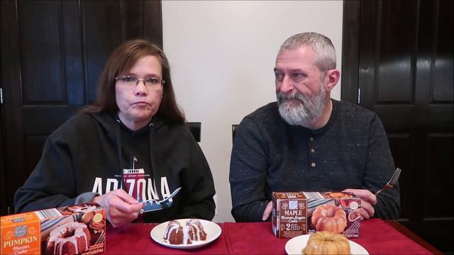 Belmont (ALDI) Mini Bundt Cakes: Maple Brown Sugar & Pumpkin Pecan Review