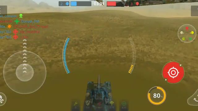 Разработчики игры танки онлайн . Пожалуйста посмотрите видео .Что за баг. Я потратил там 2 урон .