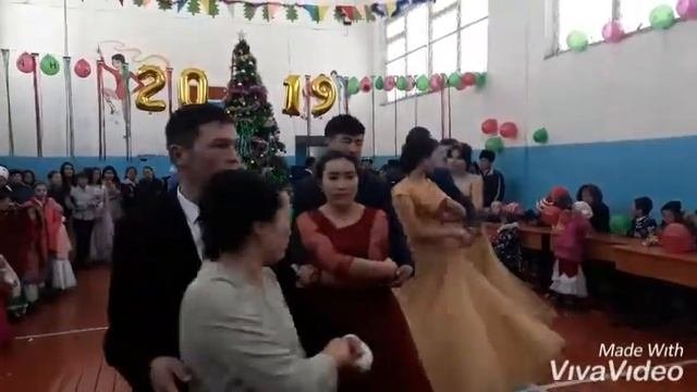 Новогодний вальс. Б. АБЖАПАРОВ мектеби