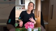 This DIY Floral Arrangement Tutorial Is Perfect For Spring