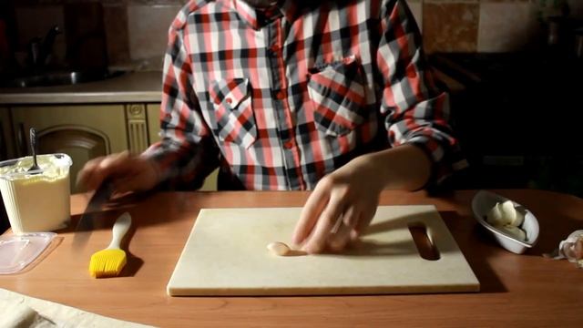 "Ролл" с курицей и салатом.