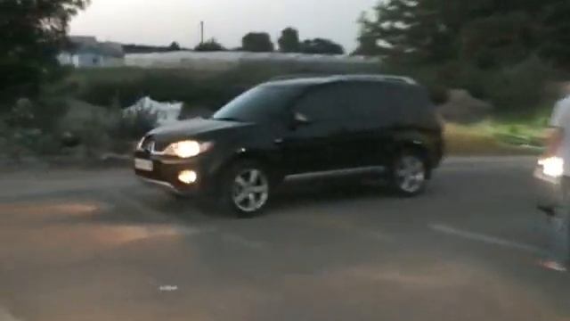 Lexus VS Outlander XL