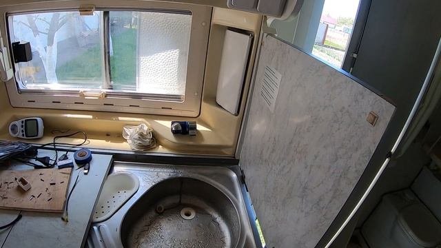 Ремонт крана в караване! Как устроено водоснабжение в караване. Вода в караване. Караванинг Украина