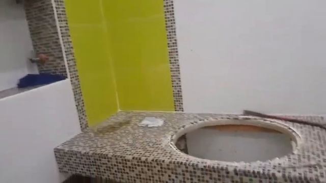 Шундай чиройли ваннани кафелини бузиб, бошкаттадан кафель тирамиз энди