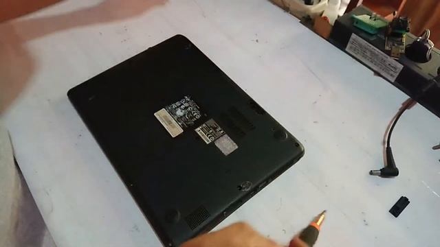 Cara Bongkar Notebook Acer Aspire V5 132