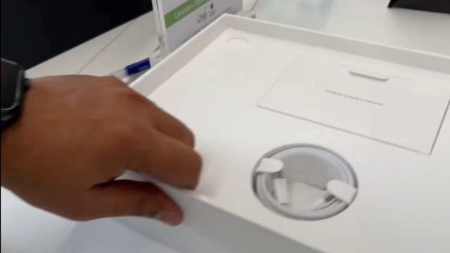 unboxing MacBook Air & Apple pencil ??❤️