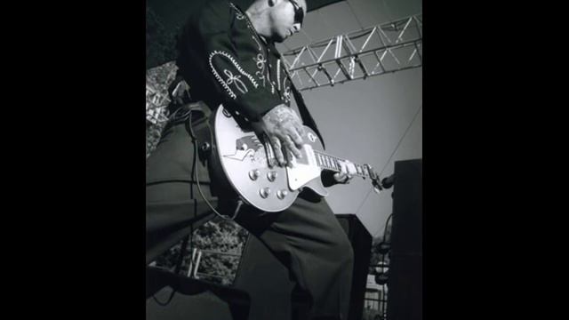 Social Distortion - Don't Keep Me Hangin' On