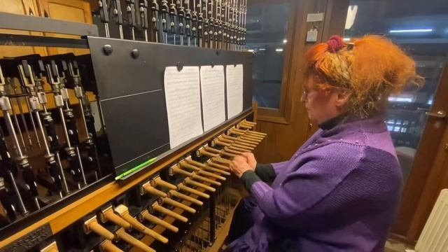 Малиновый звон в городе Мехелен Бельгия
