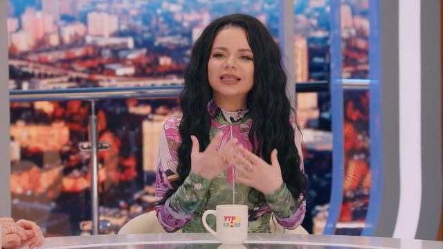 Певица Бьянка поделилась историей похудения в шоу «УТРО.ТНТ»