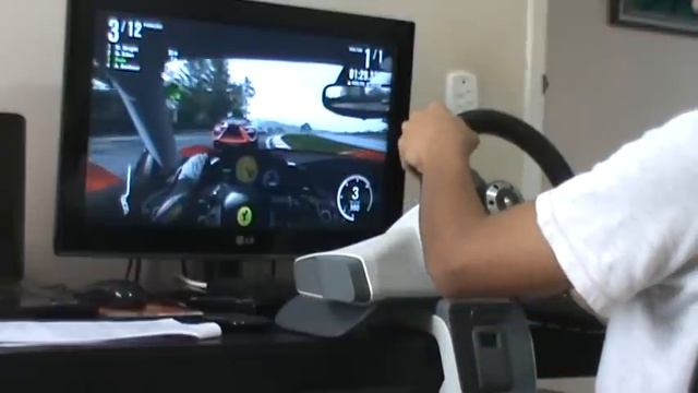 Forza Motorsport 4  Xbox 360 Wireless Racing Wheel