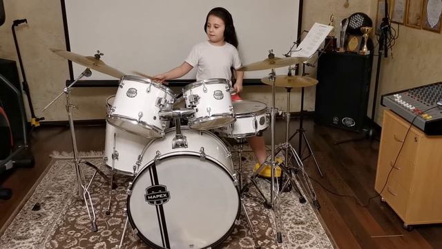 Ариэлла Бальнер Tom Jones  Том Джонс - Delilah  Делайла