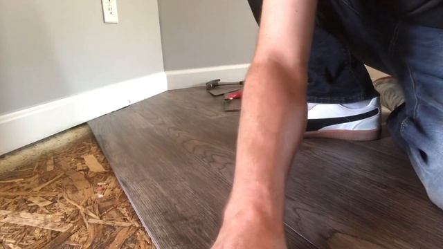 HOW TO CUT VINYL PLANK FLOORING ON ANGLED WALLS