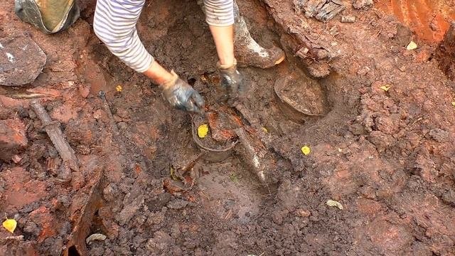Блиндажи опять радуют находками  German dugouts are full of relics
