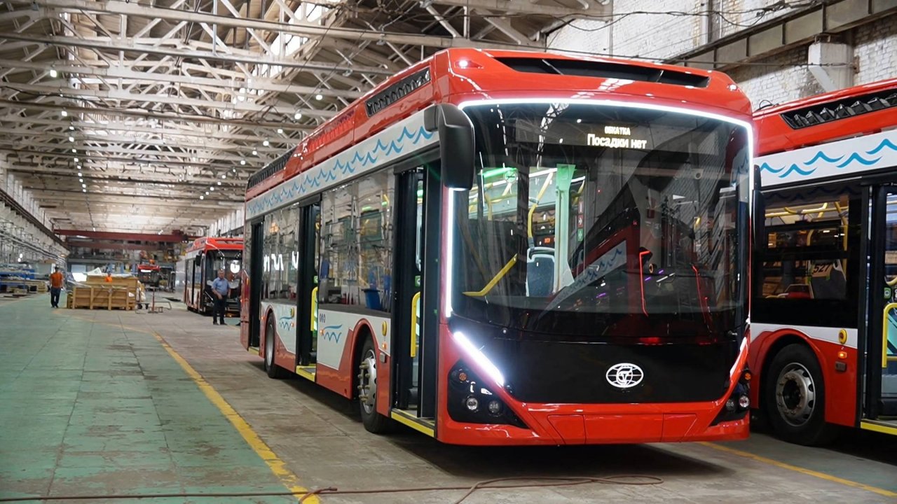 Троллейбусы нового поколения готовят к отправке в Балаково