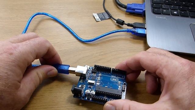 Installing Arduino Software on WIndows 10 and running your first sketch