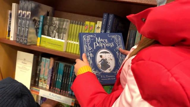 КАНАДА ВЛОГ | ПОКУПАЕМ УЛЬЯНЕ КНИГИ Chapters Indigo