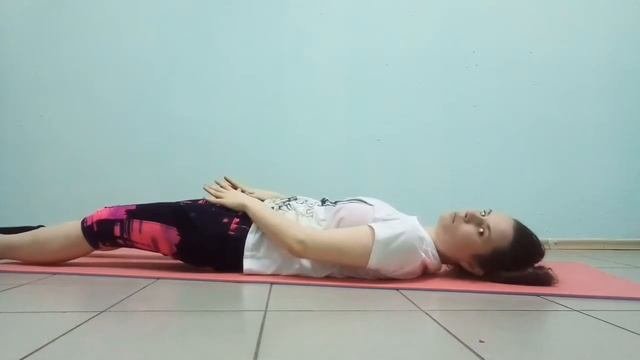 Как правильно выполнить скрутку в позвоночнике?