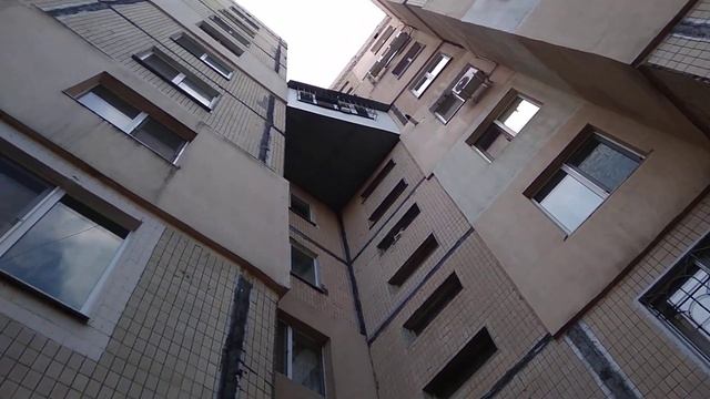 Дичайшая Пристройка Балкона на 6 этаже !! Я плакал от смеха.  Ржач. Приколы пристроек.