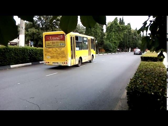 Автобус Богдан а06921 в Ялте