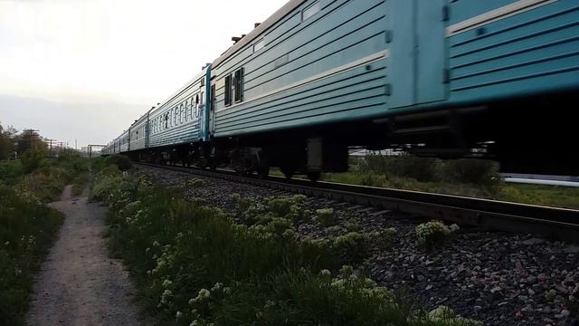 ТЭ33А-0104 с пассажирским поездом Уральск - Астана