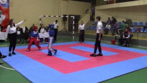 Валуйский Олег Поинт 1 б 1 р