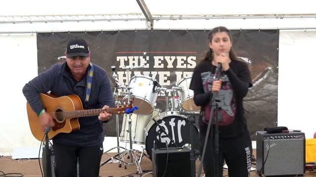 Pauly, Chloe And Ella - Open Mic At The Eyes Have It 2021