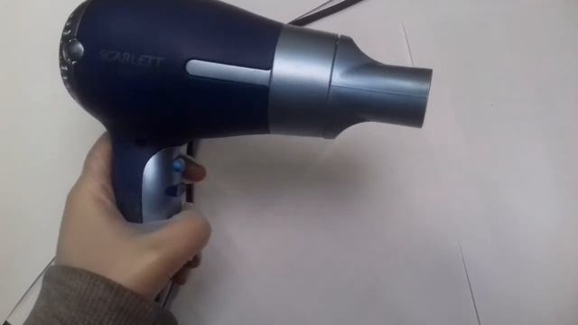 Фен Scarlett SC-1073