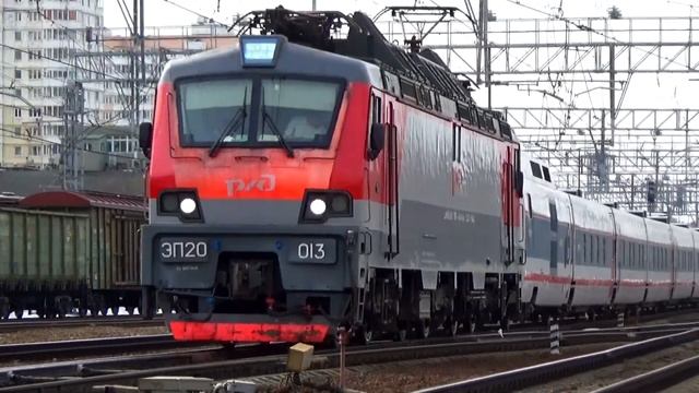 Электровоз ЭП20-013 со скоростным поездом "Стриж" №706 "Москва - Нижний Новгород"
