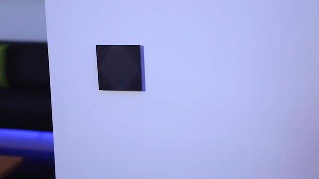 Touch Pure - изысканная и элегантная стеклянная пятикнопочная панель управления.