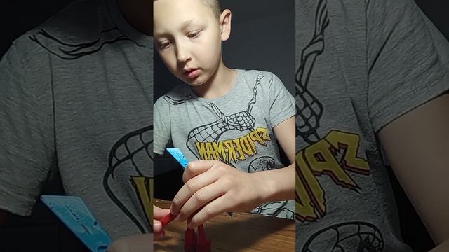 ЛИПЛЮ ИЗ ПЛАСТИЛИНА МАМОЧКУ ДЛИНЫЕ НОГИ