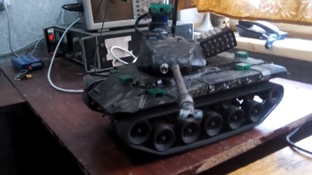 Управляемый 1:16 танк