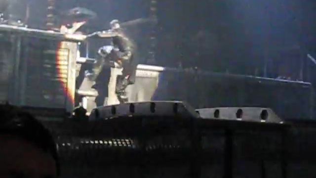 Rammstein  Wiener Stadthalle Christian Flake Lorenz Dancing ERSTE REIHE Liebe ist für alle da