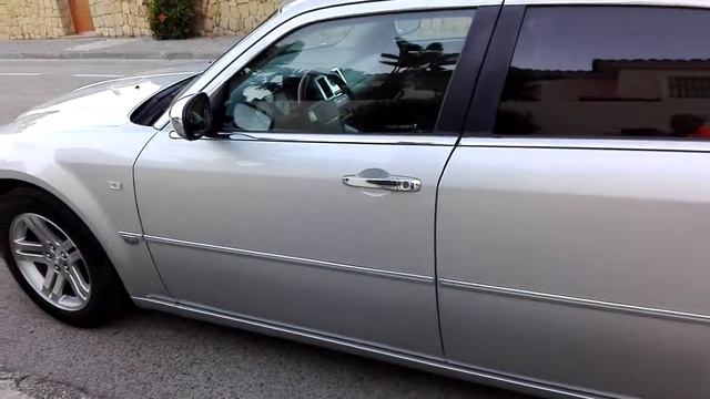 Chrysler 300C 2.7 gasolina 193 cv