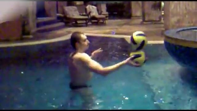 Things with a ball in the water/ Трюки с мячом на воде (AQUABALL/АКВАБОЛ)