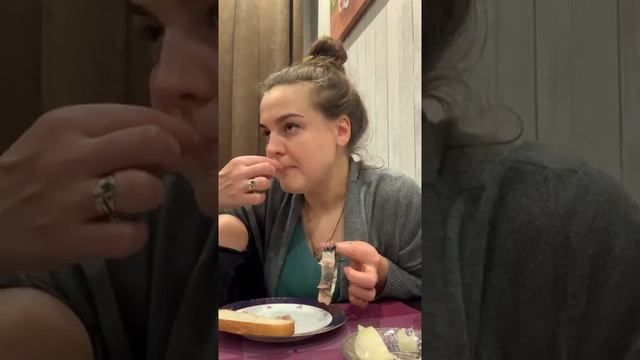 МУКБАНГ и вечный ВОПРОС «что съесть?»