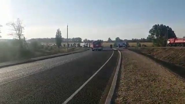 Бензовоз перевернулся в Ставрополе  23 тонны солярки разлились по трассе