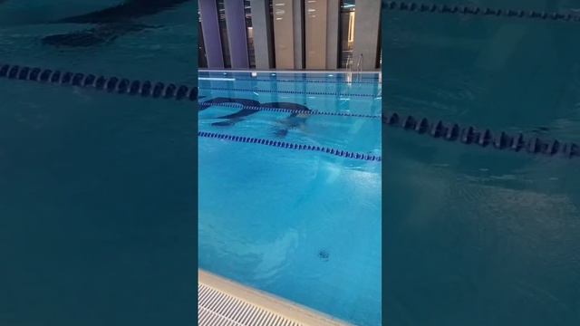 Тренировка дыхания при плавании, только для проф. спортсменов. Выполняет доктор Леонид Буланов.