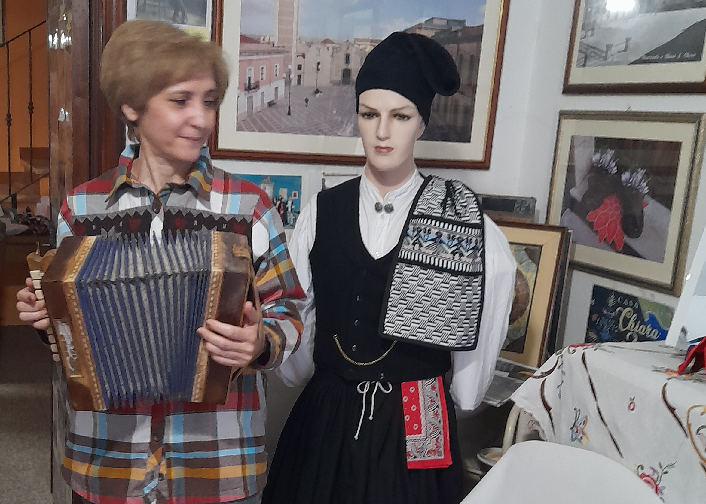 Подготовка к интервью на Catalan tv (Sardegna. Сардиния 2023)