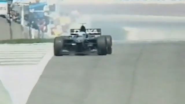 F1 – Both Arrows retire at the same place the same time – Spain 1998